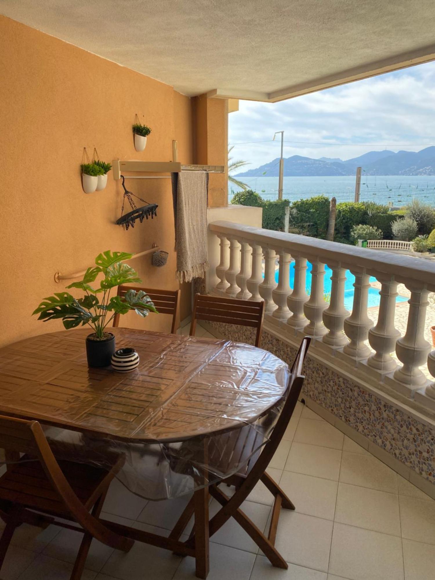 Bord De Mer, Terrasse, Tout A Pieds 戛纳 外观 照片